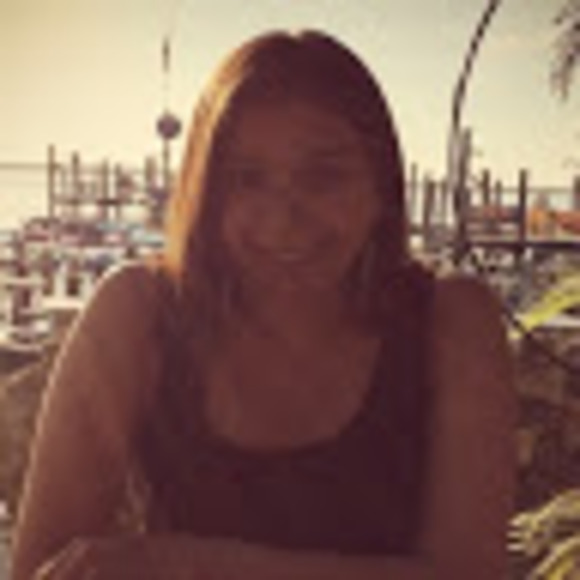 Meet your Posher, Pamela - Picture 1 of 1